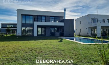 Casa en venta alquiler 5 ambientes pileta Barrio privado El Naudir Escobar