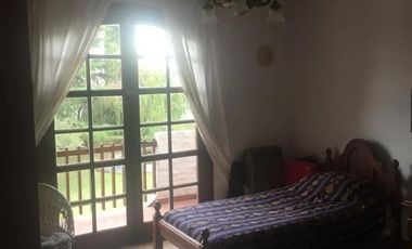 Casa en venta - 4 Dormitorios 3 Baños - 2.400Mts2 - Carlos Casares