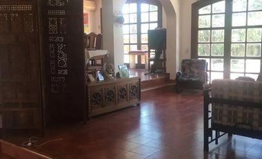 Casa en venta - 4 Dormitorios 3 Baños - 2.400Mts2 - Carlos Casares