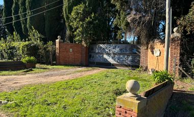 Casa en alquiler - 1 Dormitorio 1 Baño - Cochera - 22.878Mts2 - Villa Elisa, La Plata