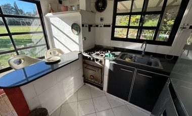 Casa en alquiler - 1 Dormitorio 1 Baño - Cochera - 22.878Mts2 - Villa Elisa, La Plata