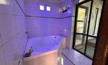 Casa en alquiler - 1 Dormitorio 1 Baño - Cochera - 22.878Mts2 - Villa Elisa, La Plata