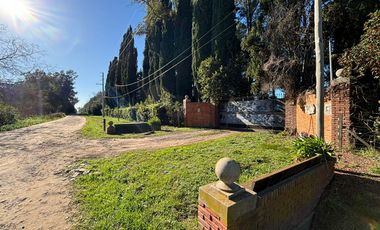 Casa en alquiler - 1 Dormitorio 1 Baño - Cochera - 22.878Mts2 - Villa Elisa, La Plata
