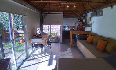 Casa  venta 3 dormitorios 2 baños 1 cochera - Arturo Segui