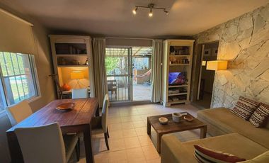 Casa  venta 3 dormitorios 2 baños 1 cochera - Arturo Segui