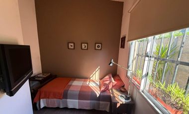 Casa  venta 3 dormitorios 2 baños 1 cochera - Arturo Segui