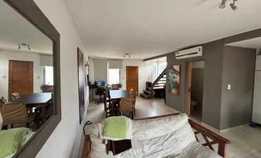 Casa en calle 9 entre 517 y 518