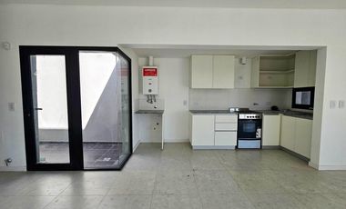 Casa en venta, dos dormitorios y dos baños, Sobre Avenida de Ecotierra, Pueblo Esther.