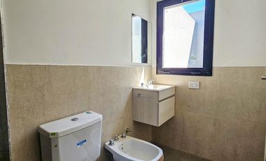 Casa en venta, dos dormitorios y dos baños, Sobre Avenida de Ecotierra, Pueblo Esther.