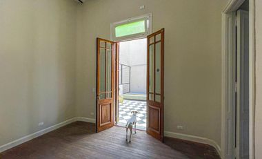 Oficina tipo casona en PA