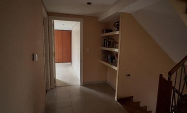 Casa en venta o alquiler en Barrio Privado Santa Ana