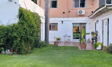 Casa 3 dormitorios, 2 baños, patio, pileta - Lima 2100 - Pueblo Esther