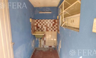 Venta PH de 3 ambientes con patio en Bernal Oeste