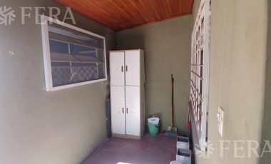 Venta PH de 3 ambientes con patio en Bernal Oeste