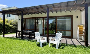 Casa en venta en El Rebenque Canning