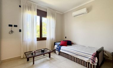 Casa en venta en El Rebenque Canning