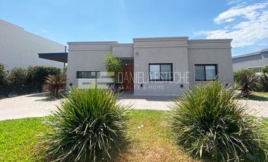 Casa - Santa Elena