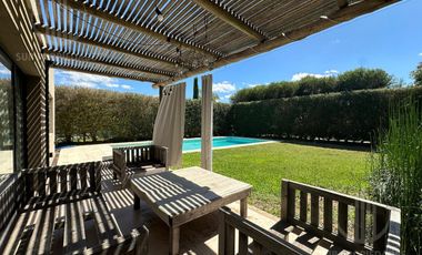 Casa en  La Horqueta - Canning