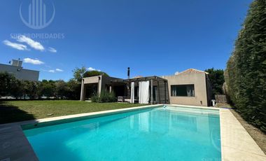 Casa en  La Horqueta - Canning