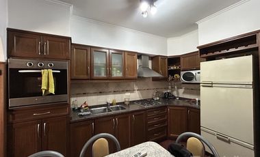 PH independiente en venta con 3 dormitorios y jadin