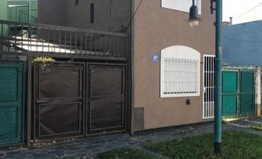 Venta Apto Credito - Casa Tres Ambientes, Cochera - Carapachay, Vicente Lopez