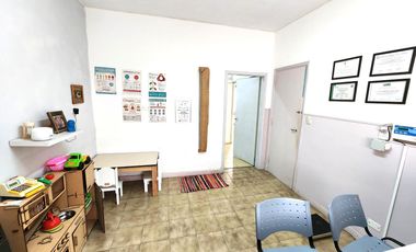 Consultorios / oficinas y departamento en microcentro