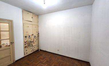 Consultorios / oficinas y departamento en microcentro