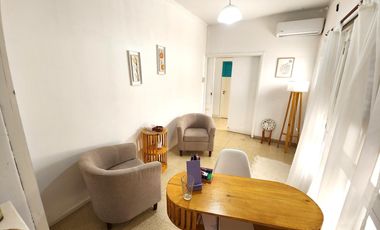 Consultorios / oficinas y departamento en microcentro