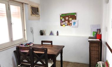 Consultorios / oficinas y departamento en microcentro