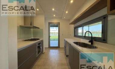 Casa en Puerto Roldan