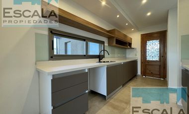 Casa en Puerto Roldan