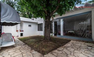 Casa en impecable estado con amplias comodidades