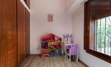 Casa en impecable estado con amplias comodidades