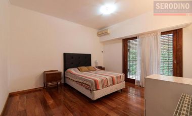 Casa en impecable estado con amplias comodidades