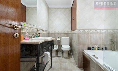 Casa en impecable estado con amplias comodidades