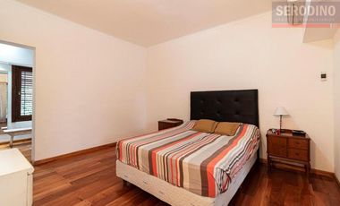 Casa en impecable estado con amplias comodidades