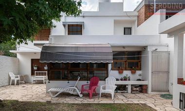 Casa en impecable estado con amplias comodidades
