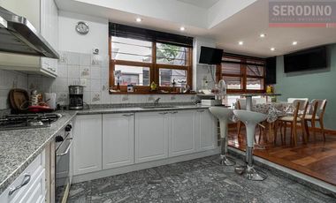 Casa en impecable estado con amplias comodidades
