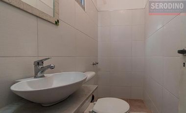 Casa en impecable estado con amplias comodidades