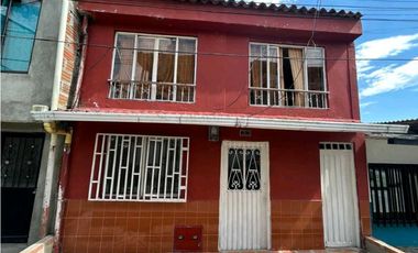 SE vende CASA EN GUACARI, VIA ARMENIA