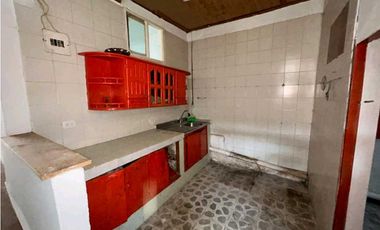 SE vende CASA EN GUACARI, VIA ARMENIA