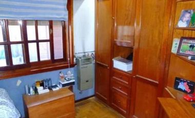 Casa en venta - 3 Dormitorios 3 Baños - Cochera - 410Mts2 - Temperley, Lomas de Zamora