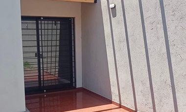 Casa en venta - 3 Dormitorios 2 Baños - Cochera - 240Mts2 - Villa Cabrera