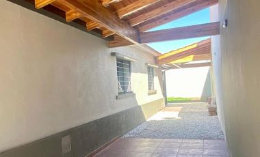Casa en venta - 3 Dormitorios 2 Baños - Cochera - 240Mts2 - Villa Cabrera