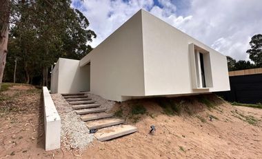 ALQUILER TEMPORAL, CASA, COSTA ESMERALDA, BARRIO SENDEROS IV, LOTE al 200, 5 AMBIENTES