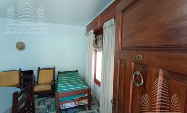 2 Casas en lote de 1000m2, excelente parque!!