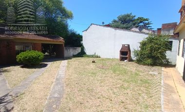2 Casas en lote de 1000m2, excelente parque!!