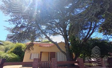 2 Casas en lote de 1000m2, excelente parque!!