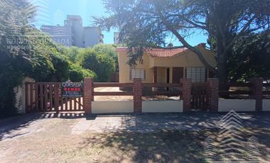 2 Casas en lote de 1000m2, excelente parque!!