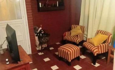 Casa en venta - 3 Dormitorios 3 Baños - Cochera - 346Mts2 - Trapiche